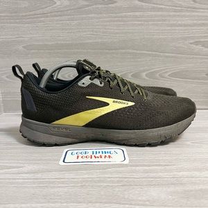 BROOKS Revel 4 Black Gold Athletic Running Shoes Size 11